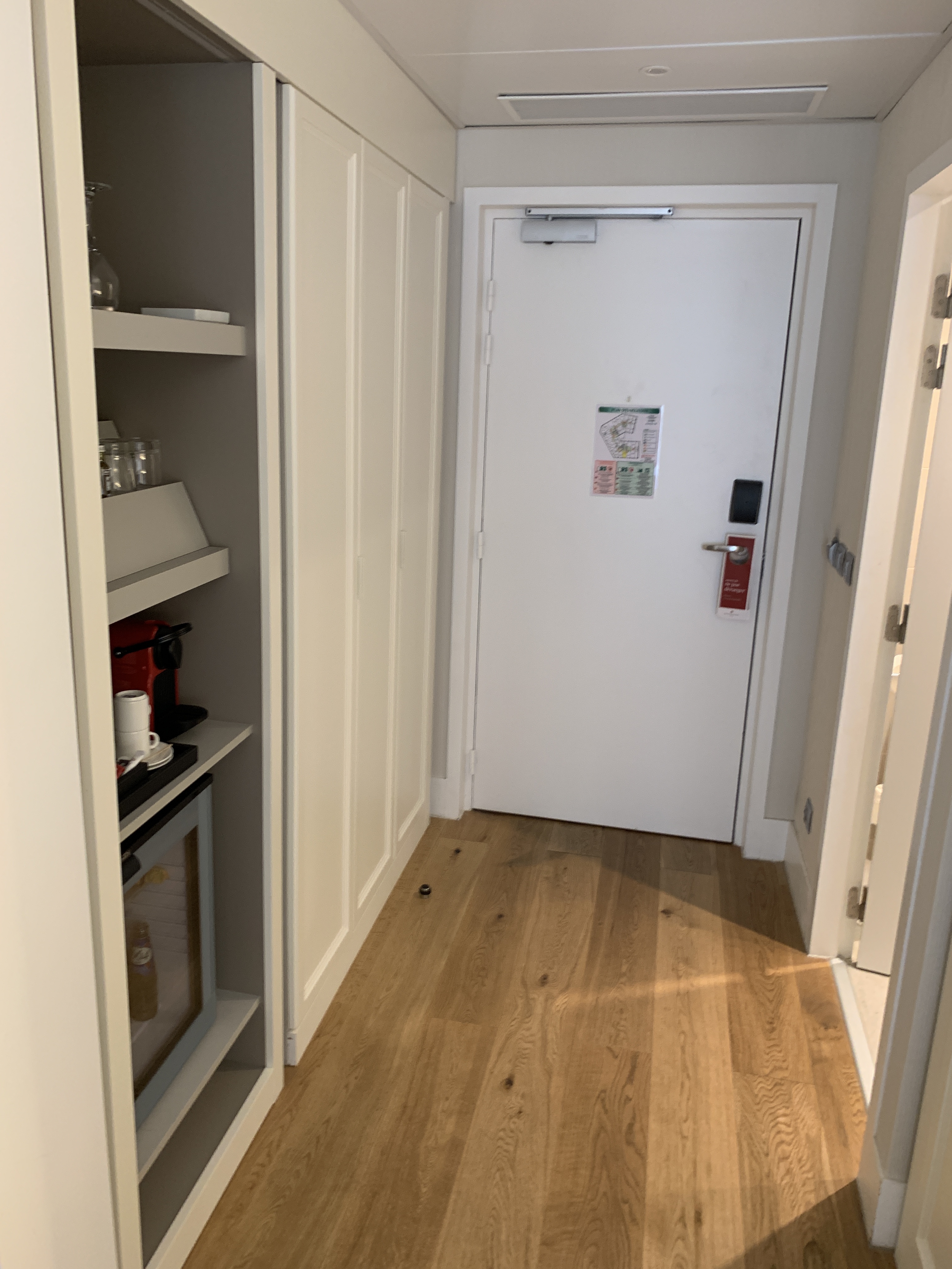 Nh Collection Marseille - Room Entry